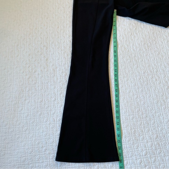 GARAGE Fit and Flare Pull-On Pants with Stretch and Seam Detail Size Medium - Picture 7 of 14